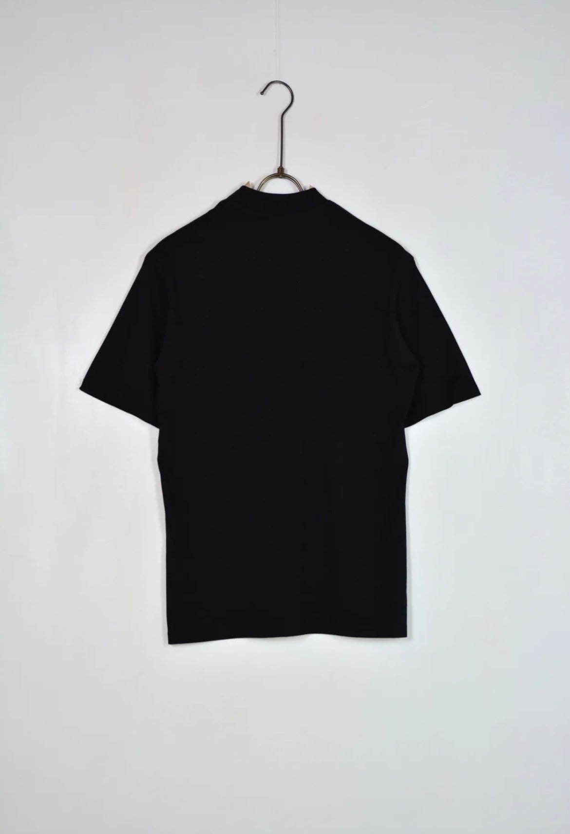 T-shirt black a giro collo estiva