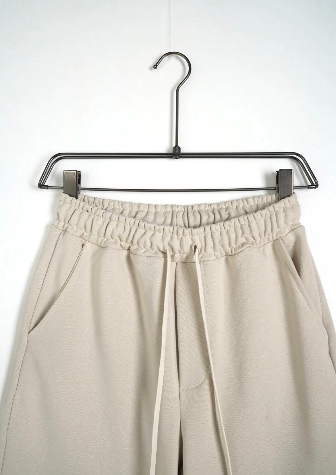 Pantalone beige estivo