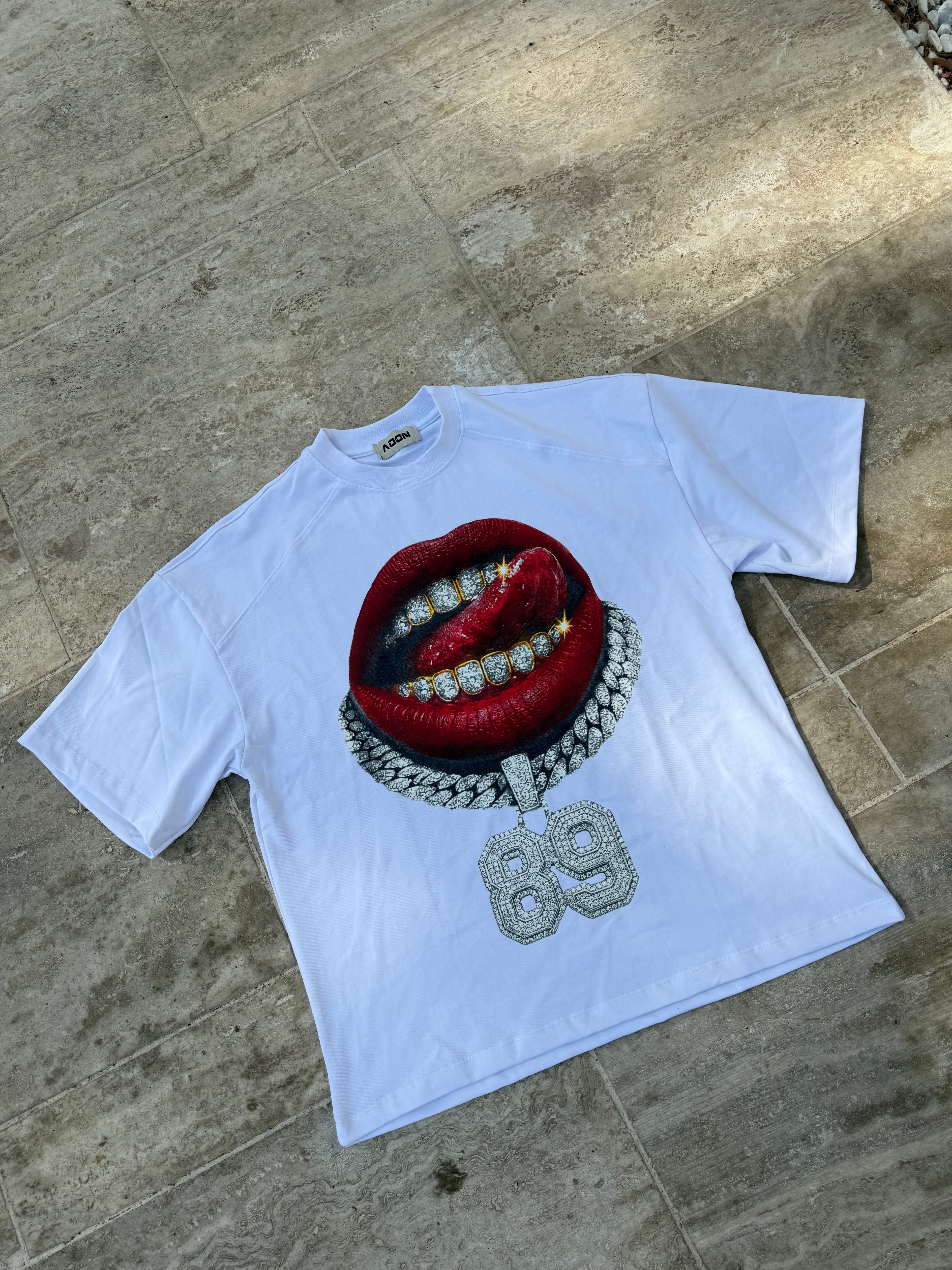 T shirt over SAVAGE SMILE white