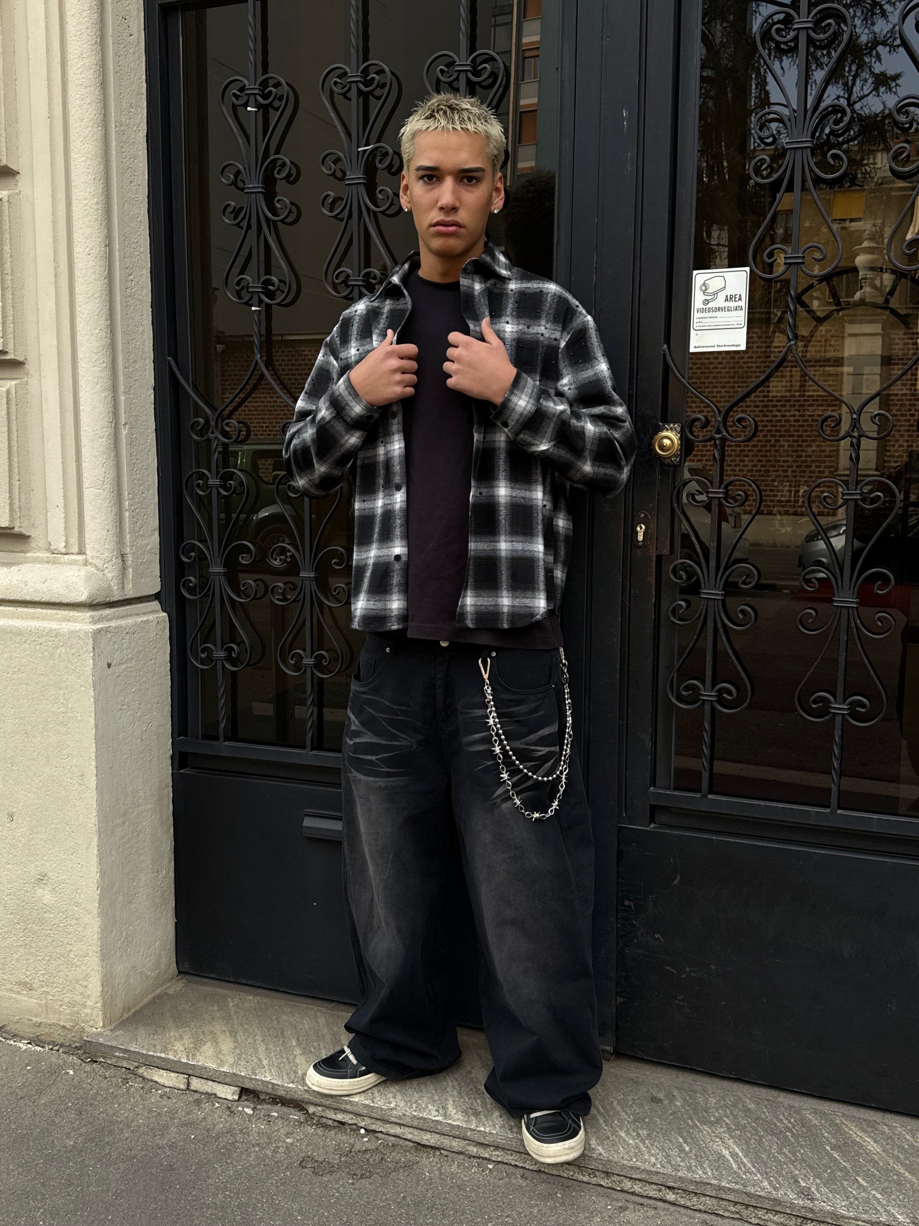 Camicia street ice